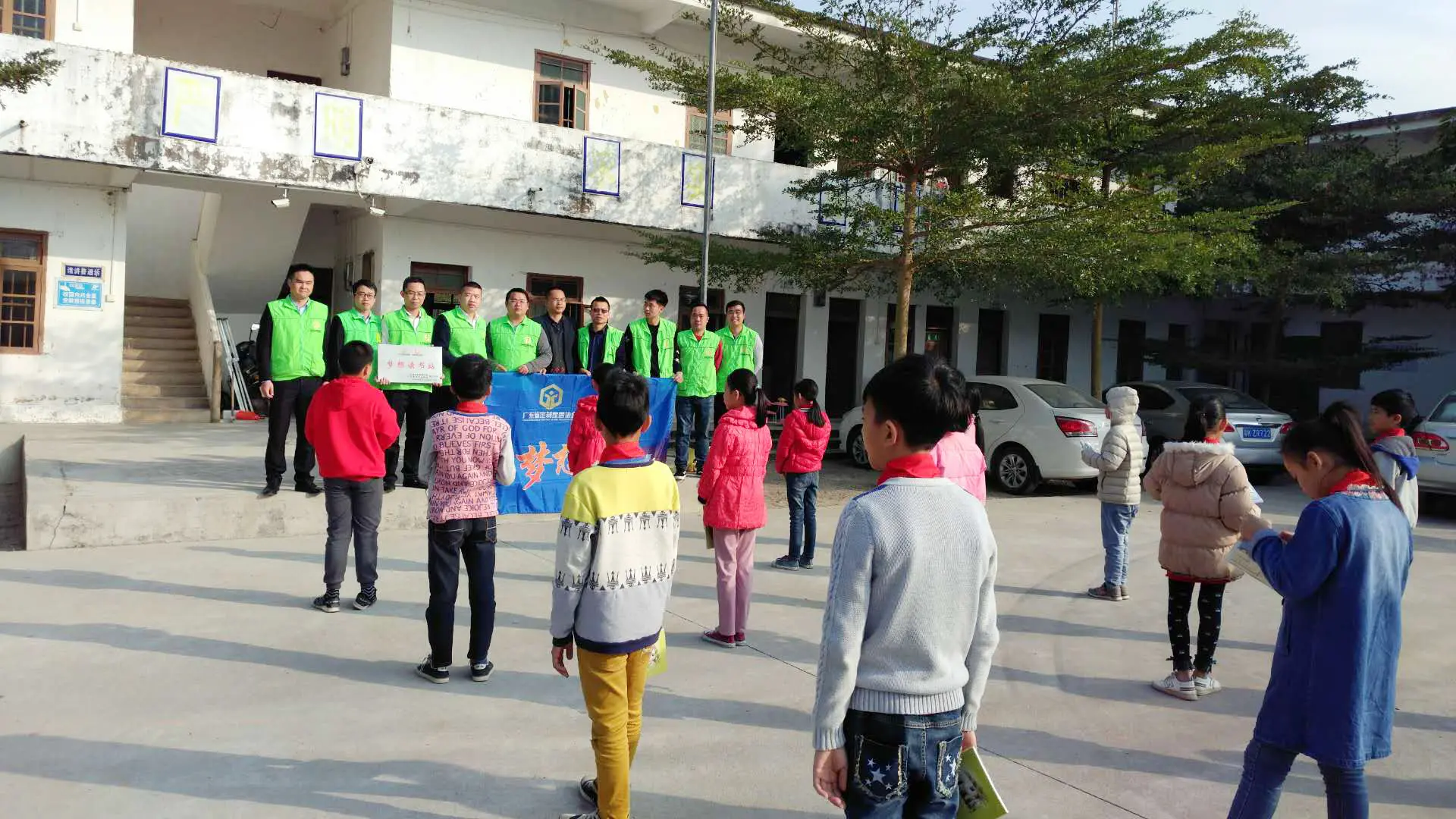 Birds fly and need wings - public welfare is on the way, and Vic has been taking action (6)2ik